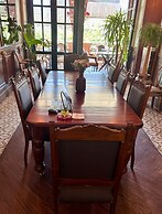 Meroddi Barnathan Hotel