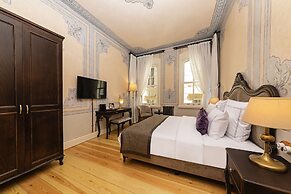 Meroddi Barnathan Hotel