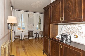 Meroddi Barnathan Hotel