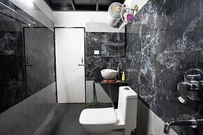 Paradise Pool Resort