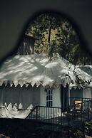 Paradise Pool Resort