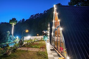 Paradise Pool Resort