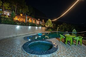 Paradise Pool Resort