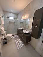 Gulfview Townhouse With Pool and Jacuzzi