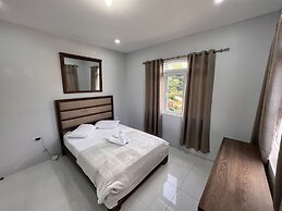 Gulfview Townhouse With Pool and Jacuzzi