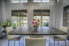 Gulfview Townhouse With Pool and Jacuzzi