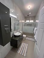 Glencoe Townhome With Loft Jacuzzi and Pool