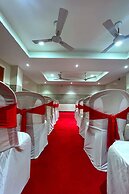 K11 Express - Opp Express Avenue