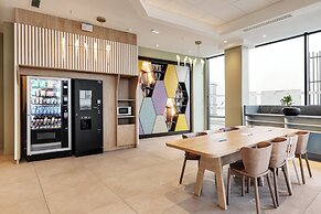 B&B HOTEL Lille Lillenium Eurasanté
