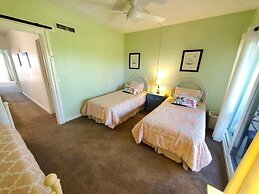 Island House D222