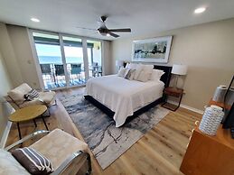 Sand Dollar 404