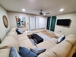 Sand Dollar 404