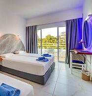 Adelais Bay Hotel