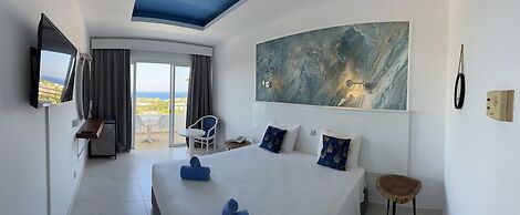 Adelais Bay Hotel