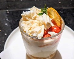 Owl Lodge With Hot Tub and Massage Treatments