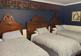 The Dutch Flat Hotel