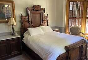 The Dutch Flat Hotel
