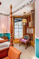The Dutch Flat Hotel