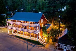 The Dutch Flat Hotel