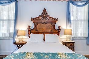 The Dutch Flat Hotel