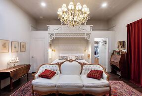 The Dutch Flat Hotel