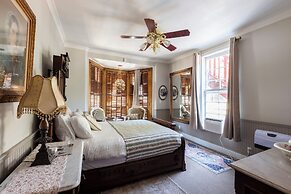 The Dutch Flat Hotel