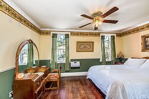 The Dutch Flat Hotel