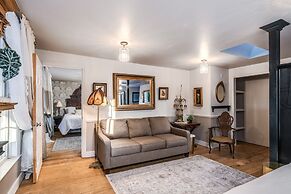 The Dutch Flat Hotel