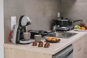 Ermis Luxury Suites & Apartments