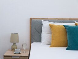 Ermis Luxury Suites & Apartments