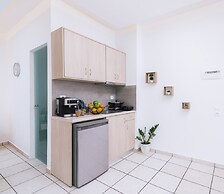 Ermis Luxury Suites & Apartments