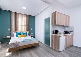 Ermis Luxury Suites & Apartments