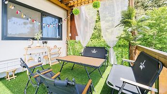 Taean Yoyo Kids Poolvilla