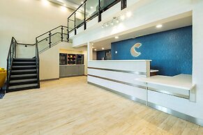 Comfort Inn and Suites