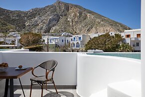 Mountain and Sea Suites