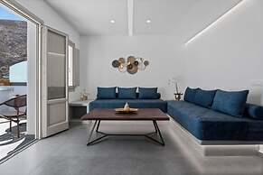 Mountain and Sea Suites