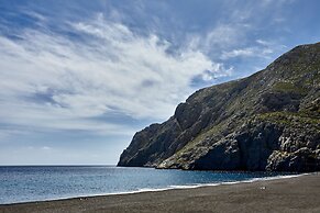 Mountain and Sea Suites