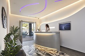 Mountain and Sea Suites