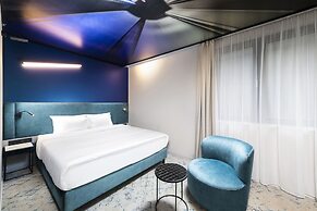 Three Corners Downtown Hotel