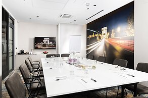 Three Corners Downtown Hotel