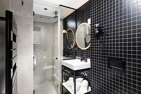 Three Corners Downtown Hotel