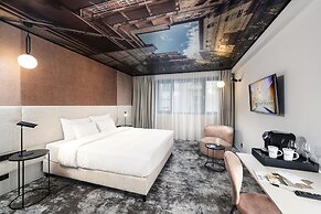 Three Corners Downtown Hotel