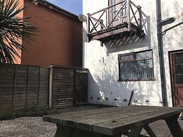 Stylish 3-bed Preston Home for Relaxing Comfy Stay