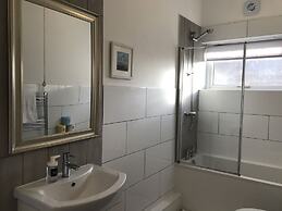 Stylish 3-bed Preston Home for Relaxing Comfy Stay