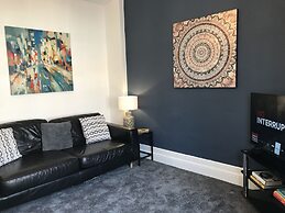 Stylish 3-bed Preston Home for Relaxing Comfy Stay