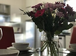 Stylish 3-bed Preston Home for Relaxing Comfy Stay