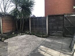 Stylish 3-bed Preston Home for Relaxing Comfy Stay