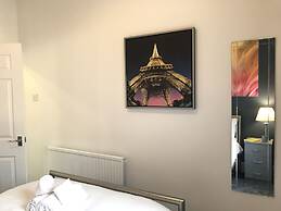 Stylish 3-bed Preston Home for Relaxing Comfy Stay