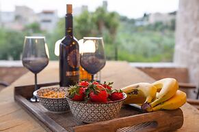 Dandy Villas Tower-Built in 17th century