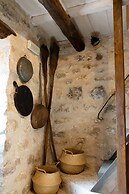 Dandy Villas Tower-Built in 17th century